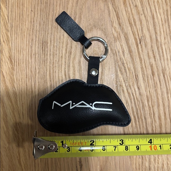 MAC Cosmetics Black Keychain Accessory - Picture 2 of 4